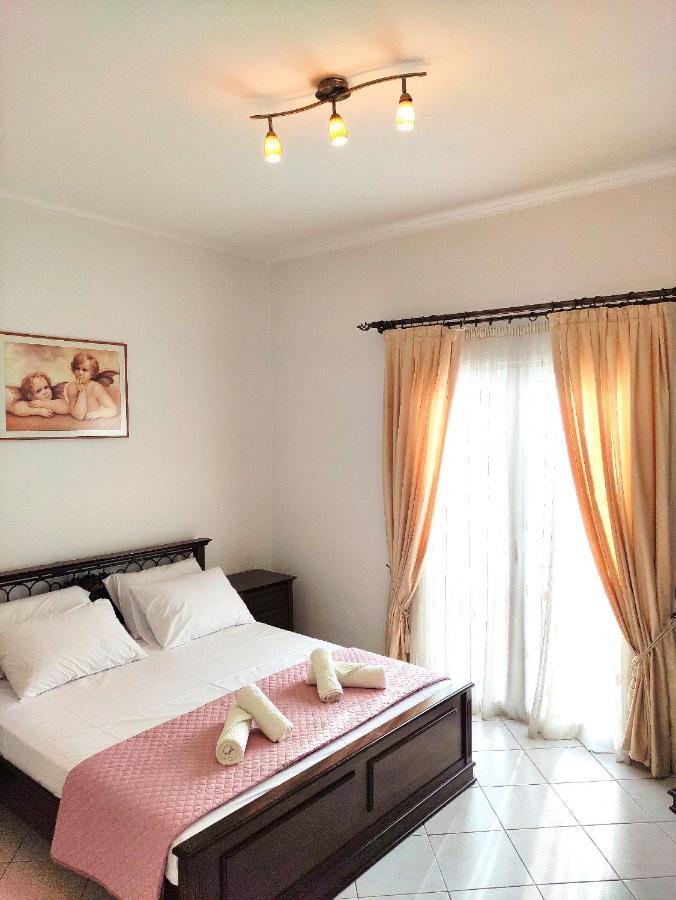Anastasiou Home In Central Crossroad Parga Exterior photo